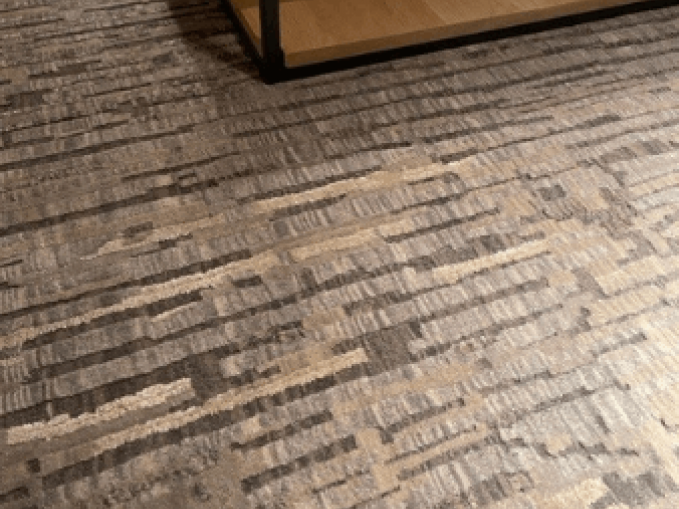 Vantyghem Fashionable Flooring handgeknoopt tapijt wol en bamboe zijde handgesneden in reliëf zonder franjes